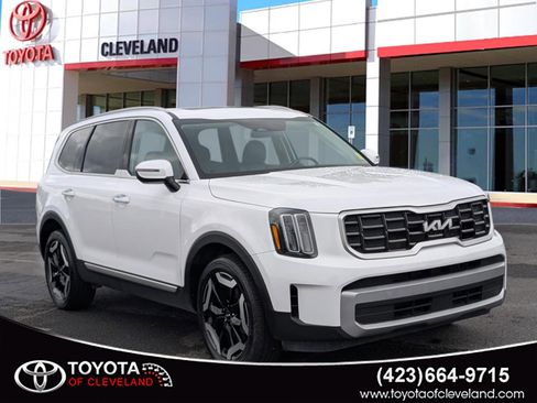 Used 2023 Kia Telluride S w/ S Sunroof Package AWD/4WD image 1