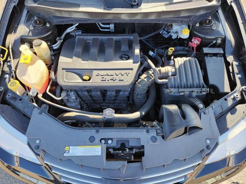 Used 2010 Chrysler Sebring Limited FWD image 24