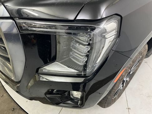 Used 2022 GMC Yukon AT4 image 13