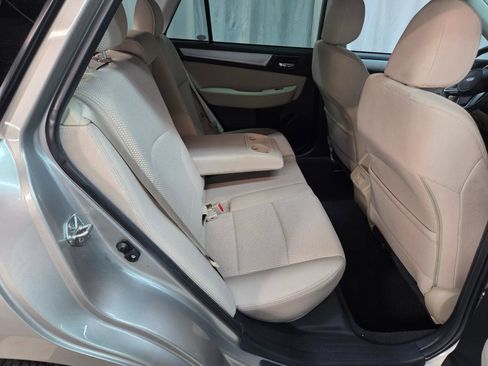 Used 2019 Subaru Outback 2.5i Premium AWD/4WD image 15