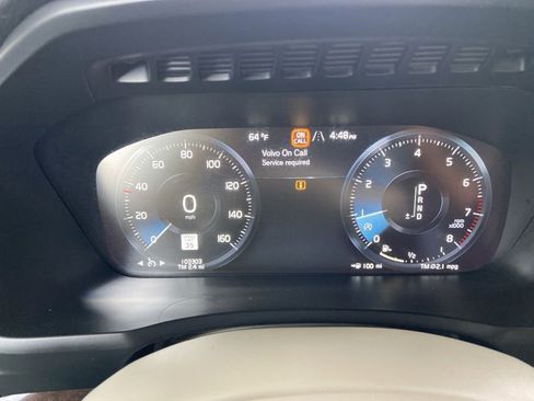 Used 2017 Volvo XC90 T6 Momentum w/ Vision Package AWD/4WD image 21