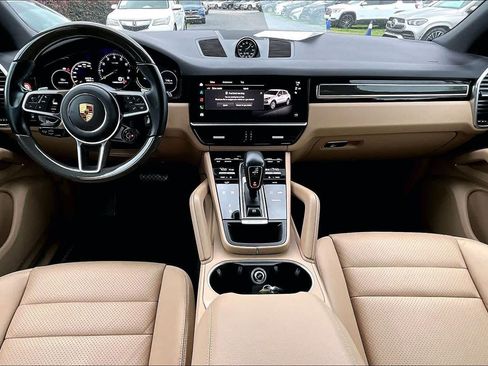 Used 2022 Porsche Cayenne E-Hybrid AWD/4WD image 14