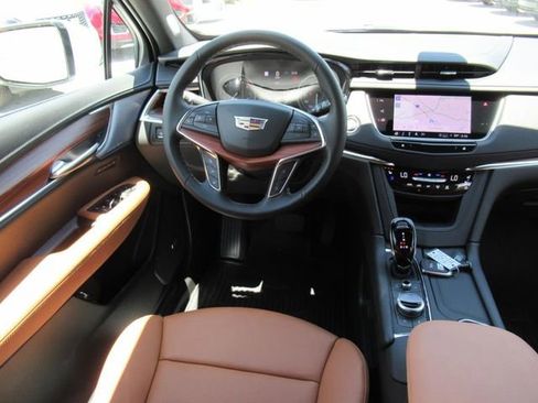 New 2025 Cadillac XT5 Premium Luxury w/ Technology Package image 12