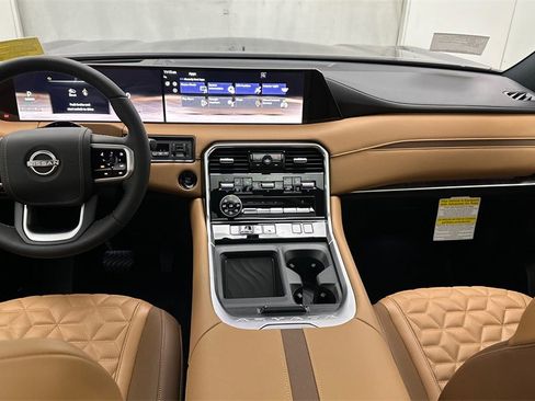 New 2025 Nissan Armada Platinum Reserve image 28