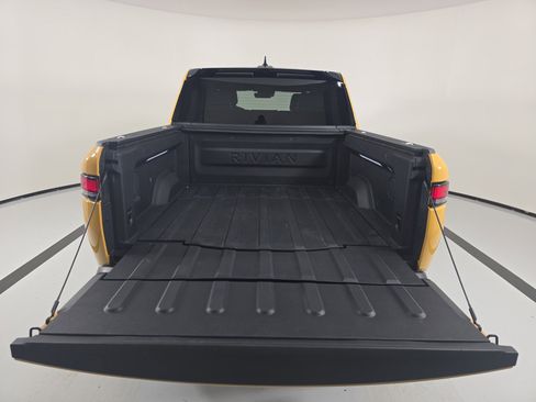 Used 2022 Rivian R1T Launch Edition AWD/4WD image 15