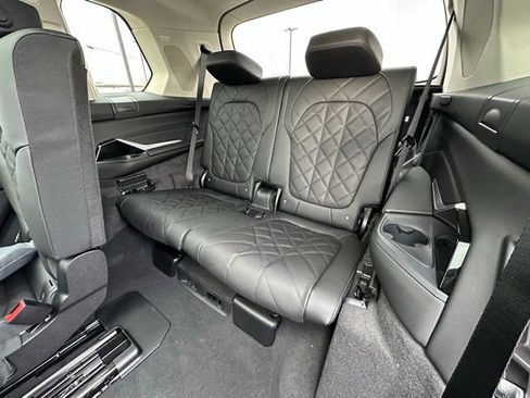 New 2026 BMW X7 xDrive40i image 31