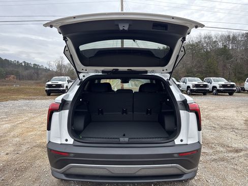 New 2026 Chevrolet Blazer EV LT image 25