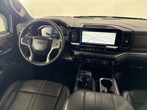 Used 2024 Chevrolet Silverado 1500 High Country w/ Midnight Edition image 18