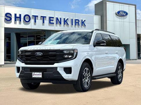 New 2026 Ford Expedition Active RWD image 3