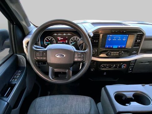 Used 2023 Ford F150 XLT RWD image 6