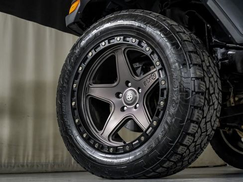 Used 2020 Jeep Gladiator Sport w/ Quick Order Package 24S image 53