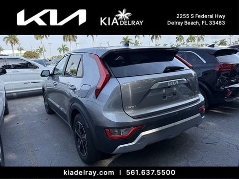 Certified 2023 Kia Niro LX FWD image 8