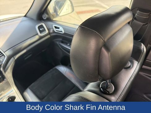 Used 2018 Jeep Grand Cherokee Altitude image 18