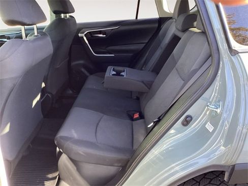 Used 2019 Toyota RAV4 XLE image 13
