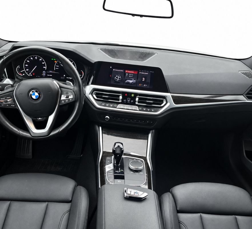Used 2020 BMW 330i xDrive Sedan AWD/4WD image 5