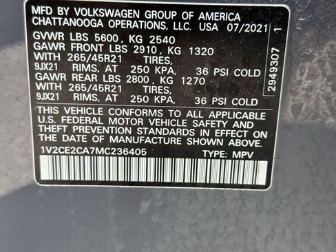 Used 2021 Volkswagen Atlas Cross Sport SEL R-Line FWD image 35