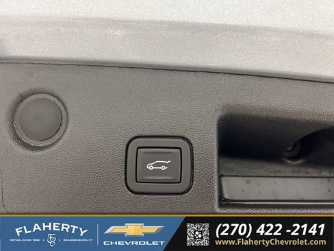 Used 2024 Chevrolet Equinox LT FWD image 21