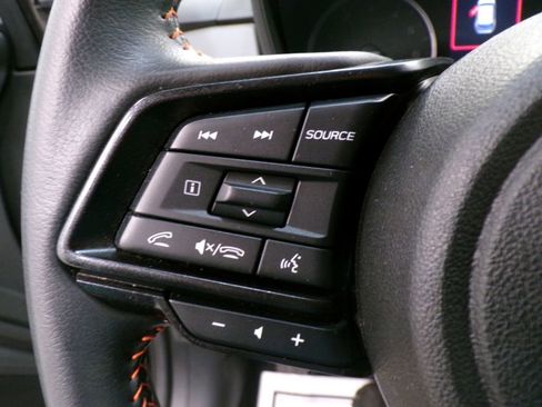 Used 2024 Subaru Crosstrek 2.5i Limited w/ Crosstrek Mirror Package image 21