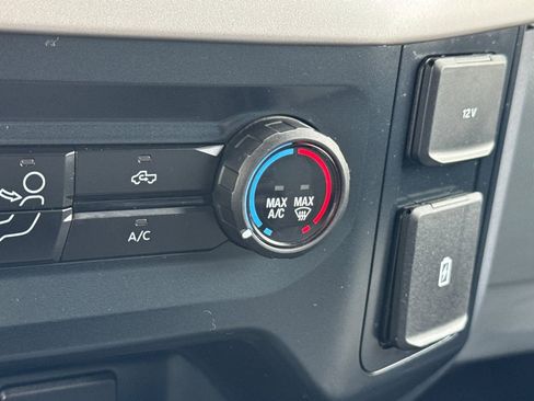 Used 2023 Ford F150 XLT AWD/4WD image 29