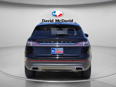 Used 2022 Lincoln Nautilus Reserve w/ Monochromatic Package AWD/4WD image 6