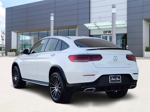 Used 2023 Mercedes-Benz GLC 300 4MATIC Coupe image 4