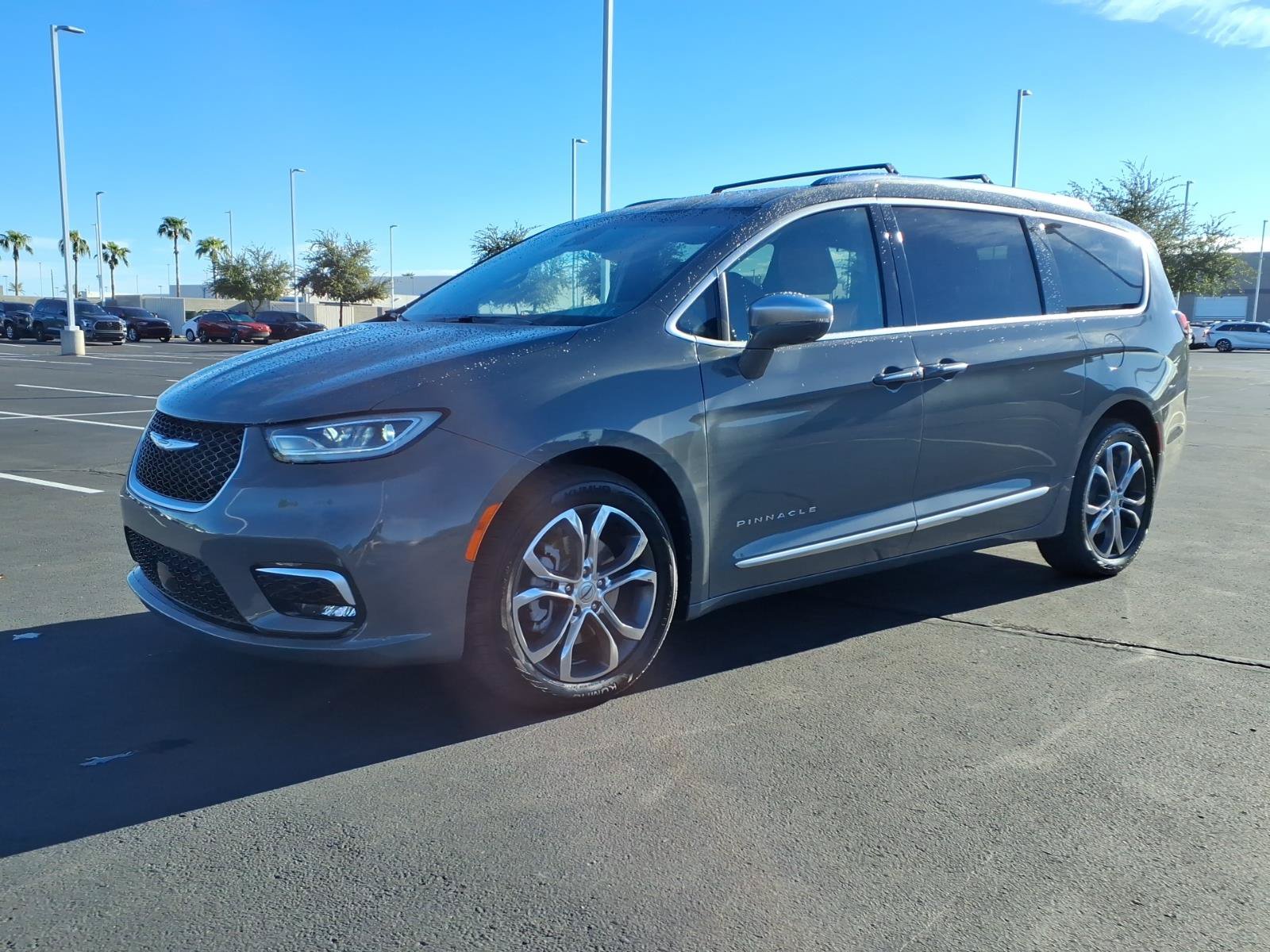 Used 2022 Chrysler Pacifica Pinnacle AWD/4WD image 8
