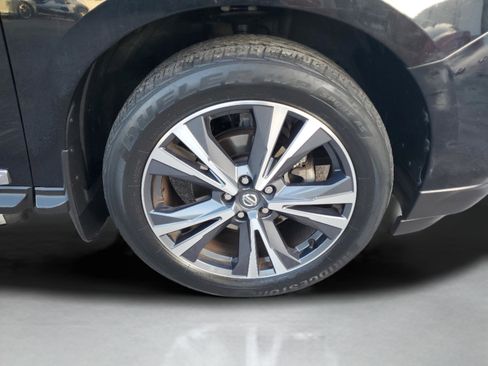 Used 2020 Nissan Pathfinder Platinum image 6