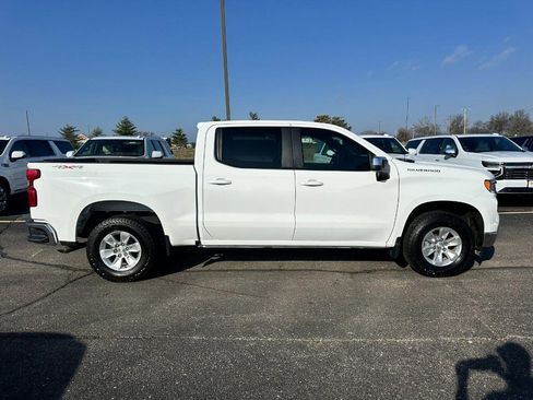 Used 2024 Chevrolet Silverado 1500 LT image 1