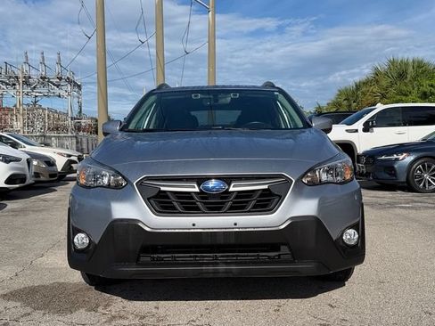 Certified 2021 Subaru Crosstrek 2.0i Premium w/ Moonroof Package AWD/4WD image 2