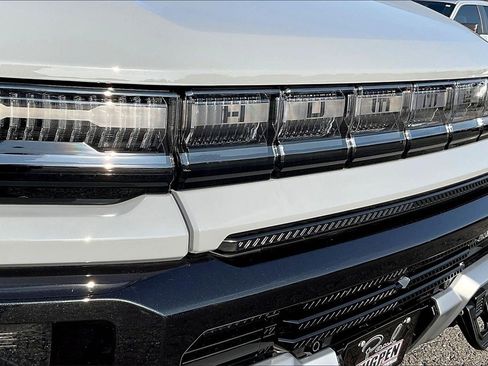 New 2025 GMC Hummer EV 3X image 16