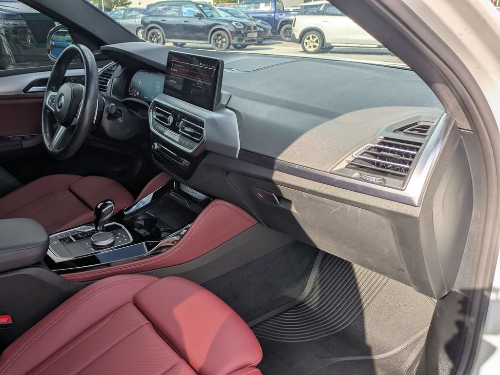 Used 2024 BMW X4 xDrive30i w/ M Sport Package AWD/4WD image 26