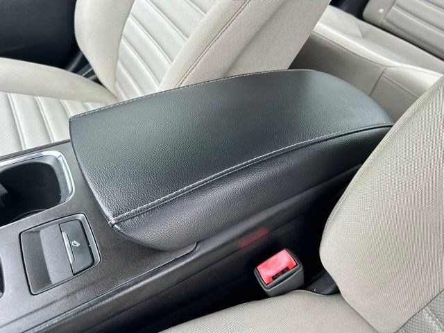 Used 2018 Ford Fusion S FWD image 30