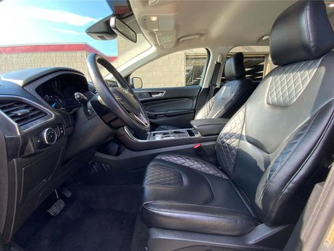 Used 2024 Ford Edge Titanium AWD/4WD image 10