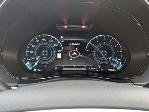 Used 2025 Genesis GV70 3.5T Sport w/ Sport Prestige Package image 18