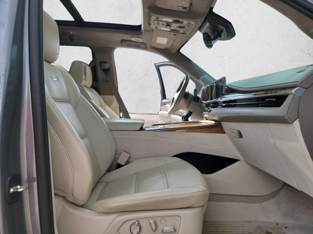 Used 2021 Cadillac Escalade ESV Premium Luxury Platinum RWD image 25