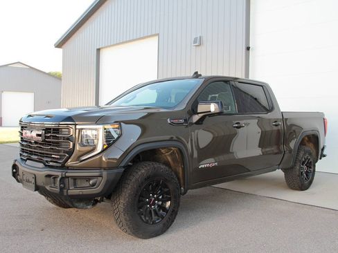 Used 2023 GMC Sierra 1500 AT4X AWD/4WD image 7