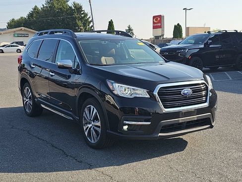 Used 2019 Subaru Ascent Touring AWD/4WD image 1