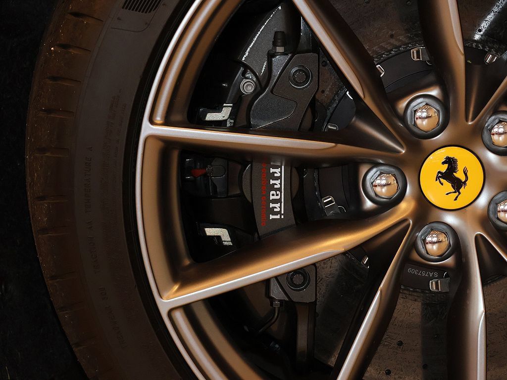 Certified 2023 Ferrari 812 GTS RWD image 13