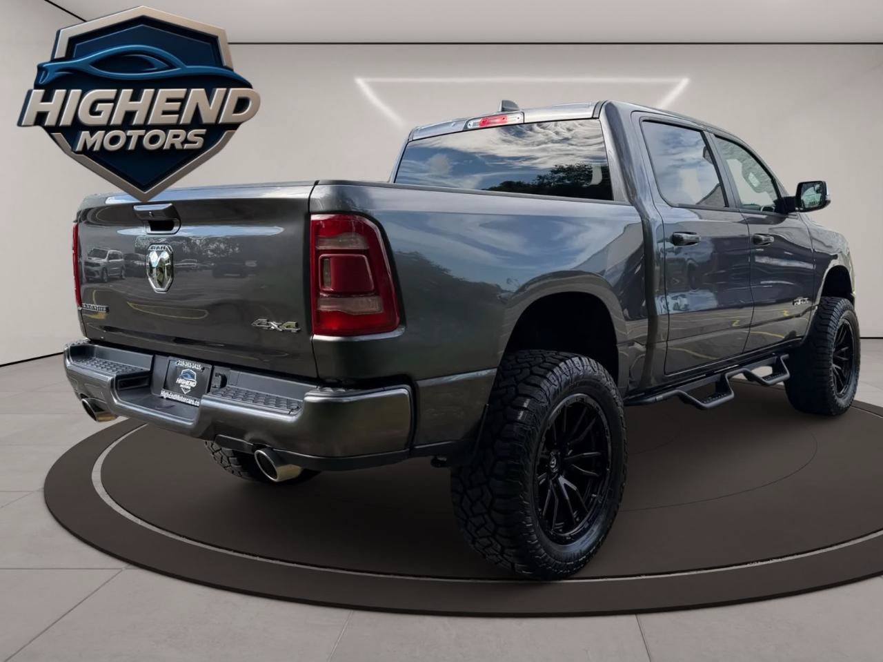 Used 2024 RAM 1500 Laramie AWD/4WD image 6