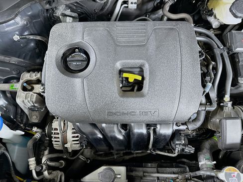 Used 2025 Kia Soul LX w/ LX Technology Package FWD image 31