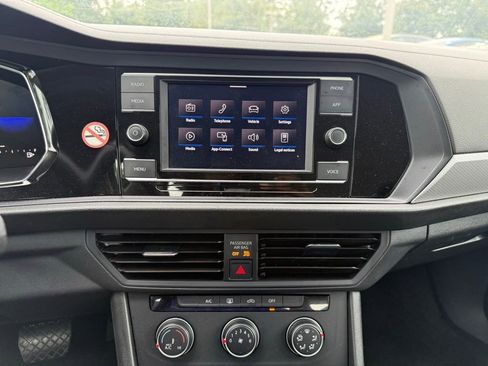 Used 2024 Volkswagen Jetta S FWD image 25