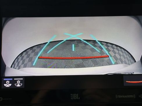 Used 2022 Toyota Camry XLE w/ Navigation Package FWD image 18