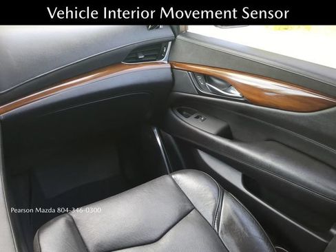 Used 2020 Cadillac Escalade Luxury AWD/4WD image 18