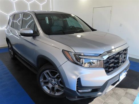 Used 2023 Honda Passport EX-L image 6