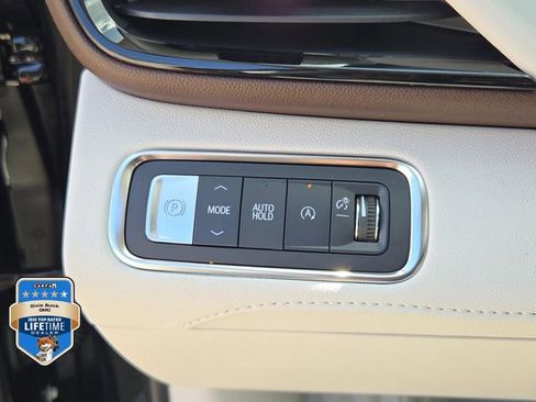 New 2026 Buick Enclave Avenir w/ Super Cruise Package FWD image 23