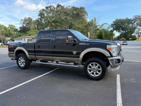 Used 2013 Ford F250 Lariat w/ Lariat Interior Pkg image 10