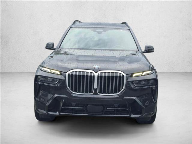 Used 2025 BMW X7 xDrive40i w/ M Sport Package AWD/4WD image 2