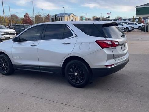 Used 2018 Chevrolet Equinox LT image 6