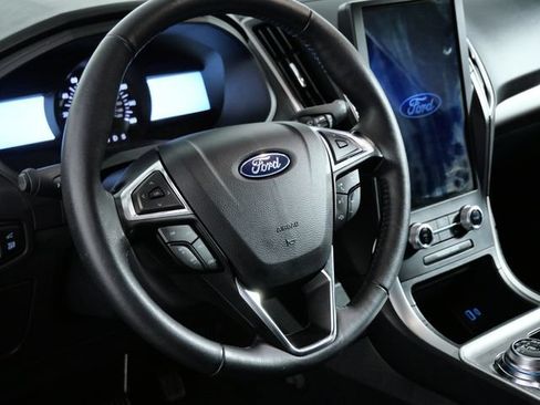 Certified 2024 Ford Edge SEL w/ Convenience Package AWD/4WD image 19