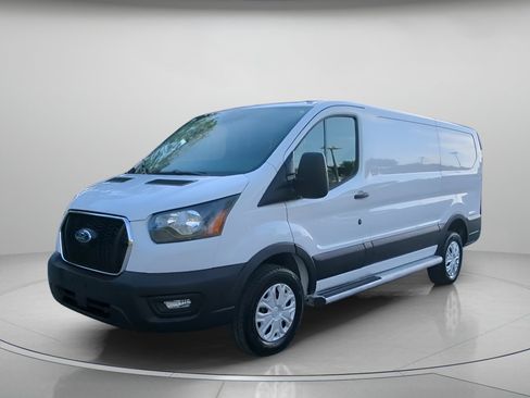 Used 2024 Ford Transit 250 Low Roof w/ Exterior Upgrade Package RWD image 10
